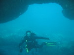Andrea, posing in the underwater arch